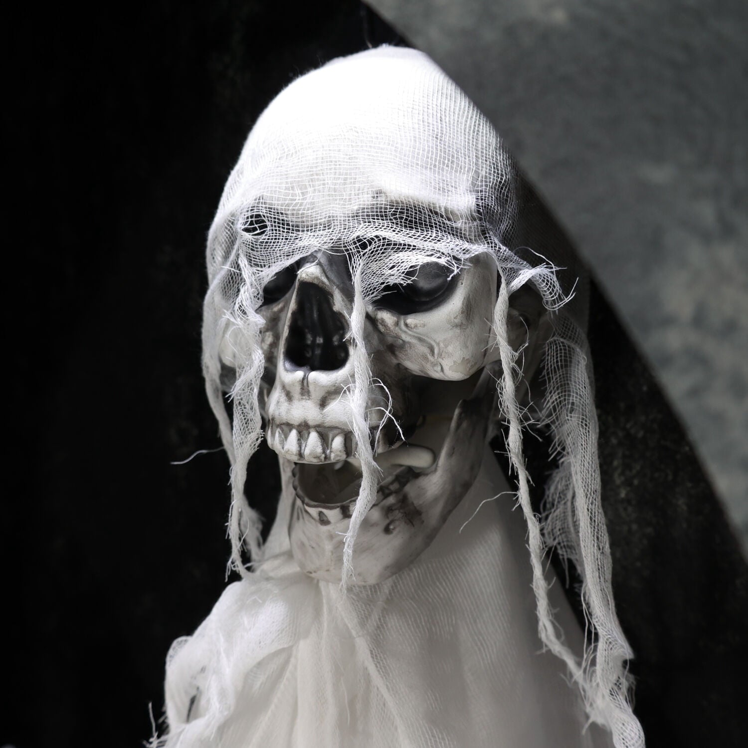 6.7 ft. Motion-Triggered Mausoleum Halloween Animatronic by Tekky, HHMAUSOLEUM-1FLSA