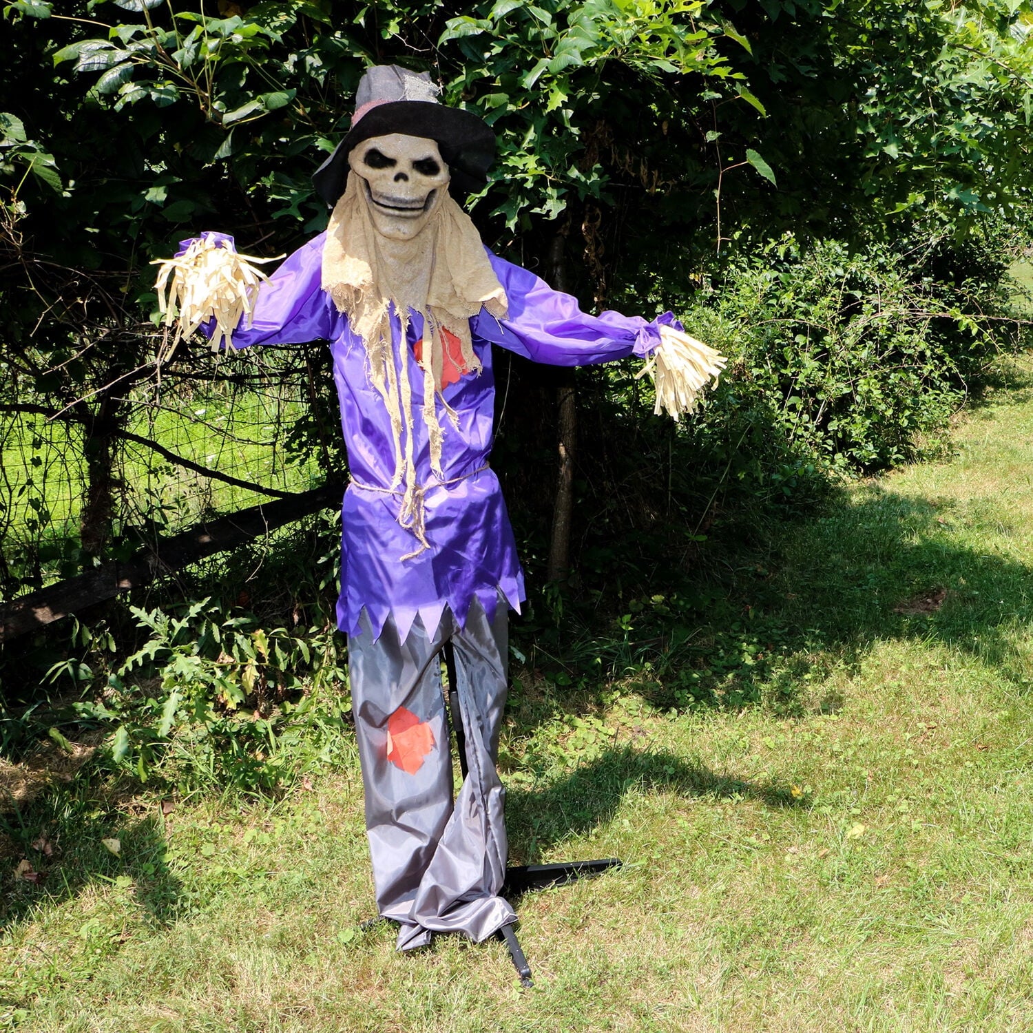 6 ft Standing Halloween Scarecrow Yard Decoration with LED Green Eyes, HHSCR-5FLS