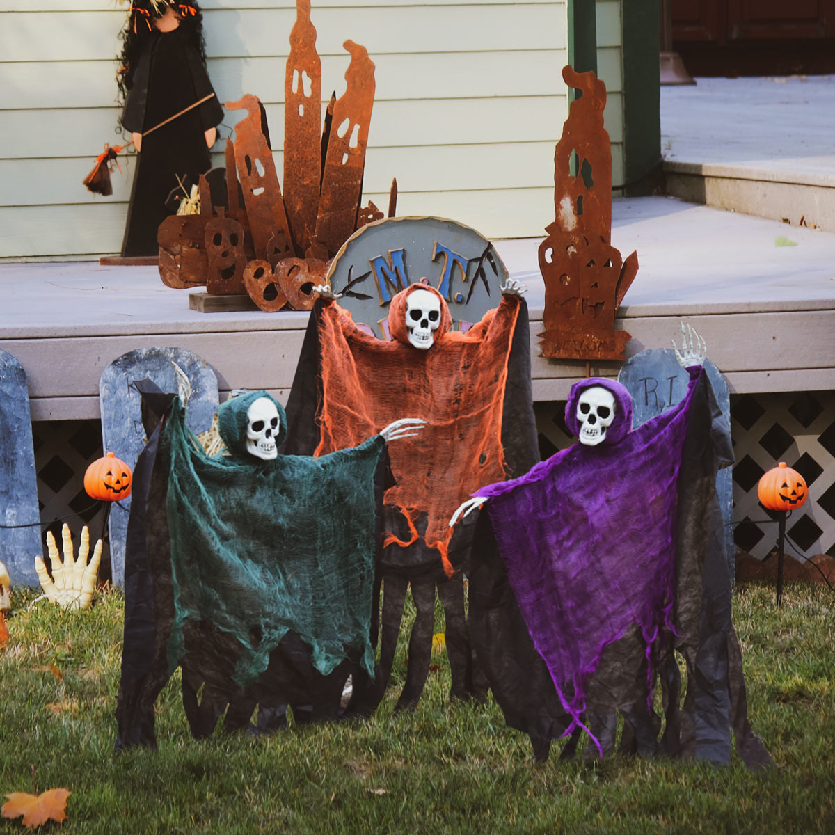 Nifti Nest Halloween Skeleton, 3 Pcs Ghost Decorations, Halloween Props, Halloween Yard Decorations, Black,Green,Red