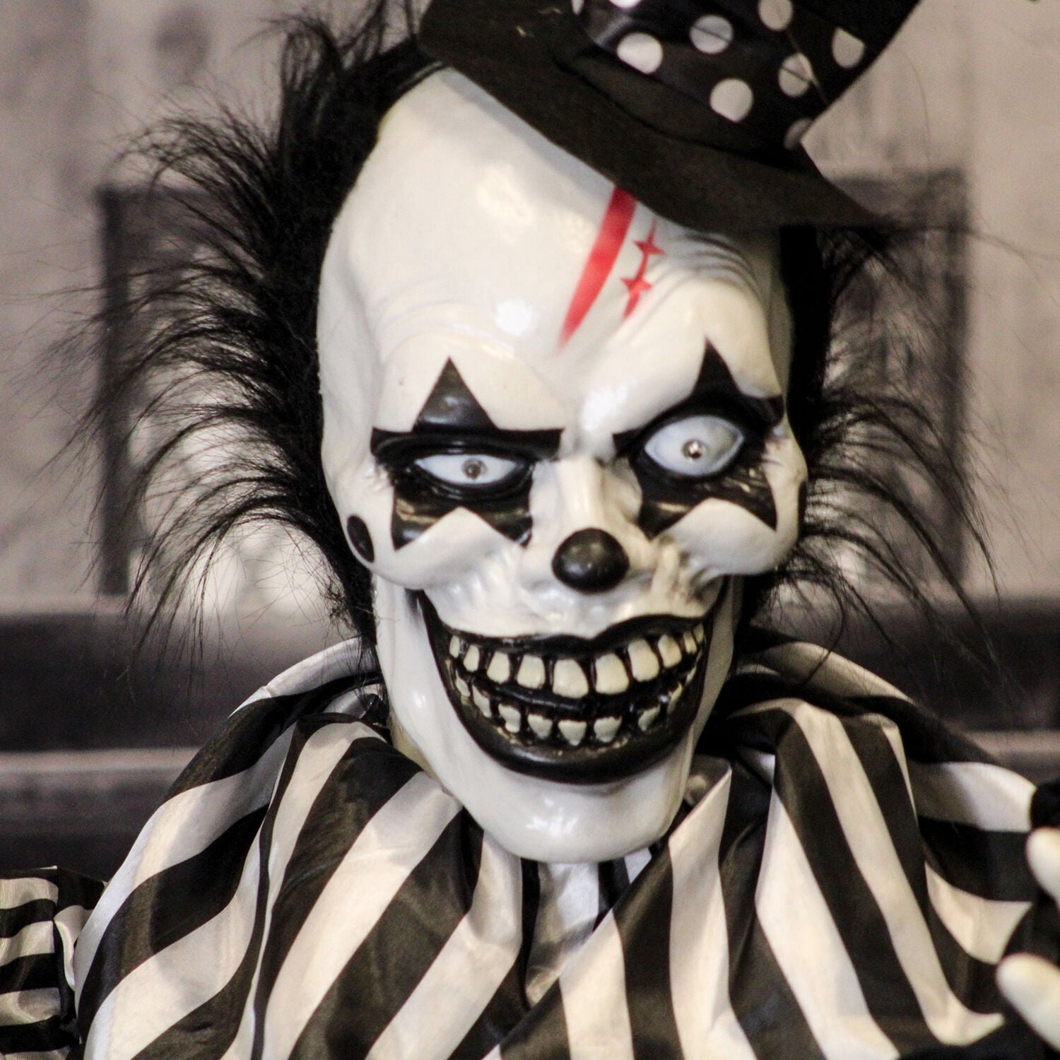 1.8 ft Groundbreaker Clown-Vile, Halloween Decoration, Multi-Color, HHFJCLOWN-2LSA