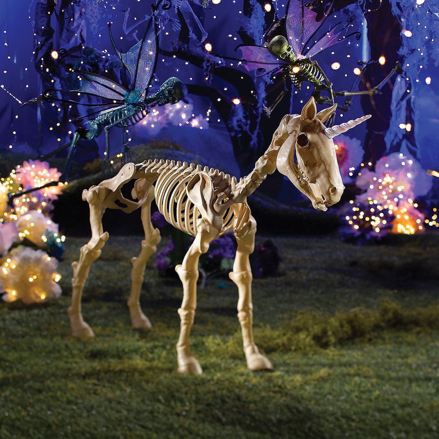 Fun Express White Unicorn Skeleton Outdoor Decor, Halloween Macabre Design
