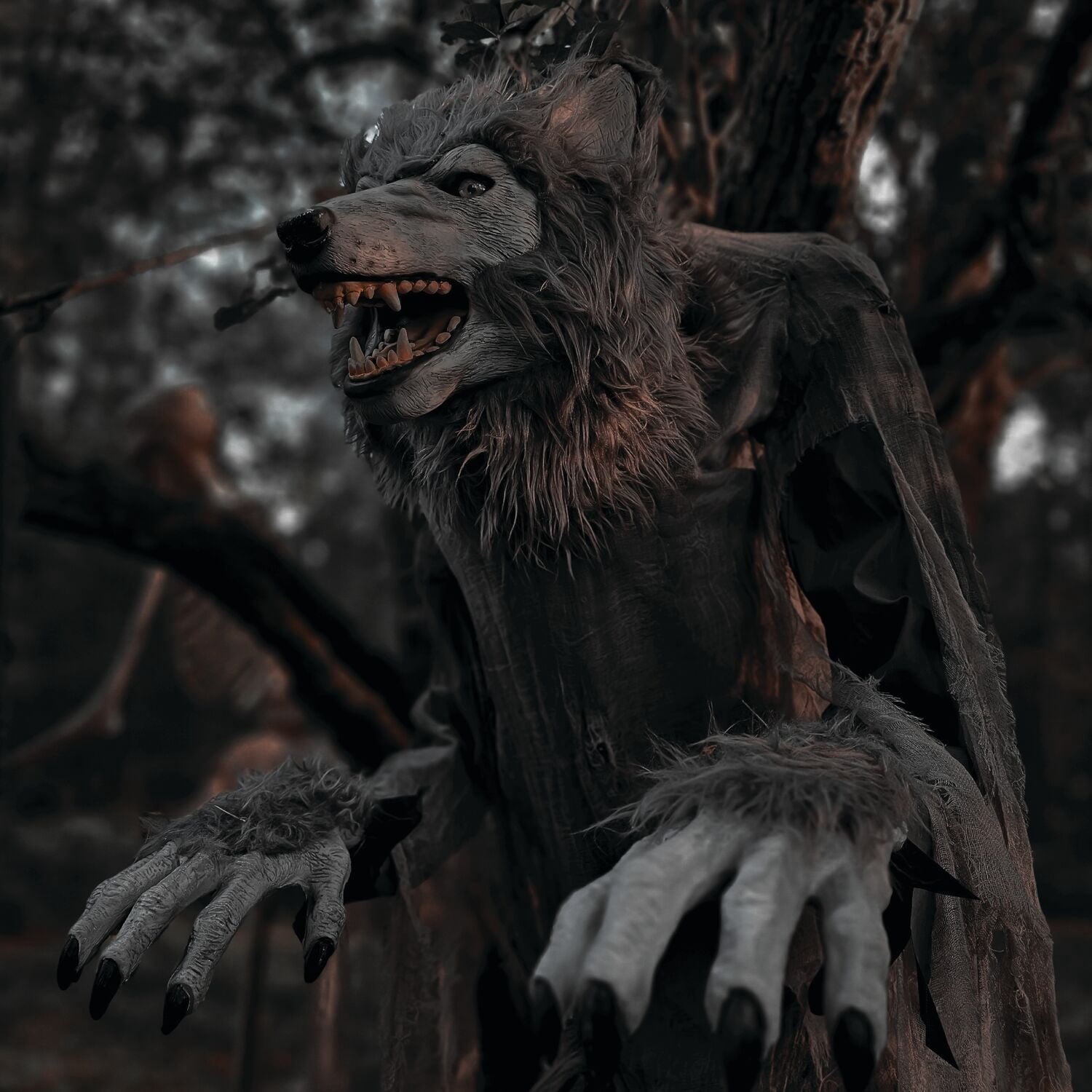 7 ft Tall Motion-Activated Towering Werewolf, Premium Halloween Animatronic, Plug-In, HHTWRWOLF-1FLSA