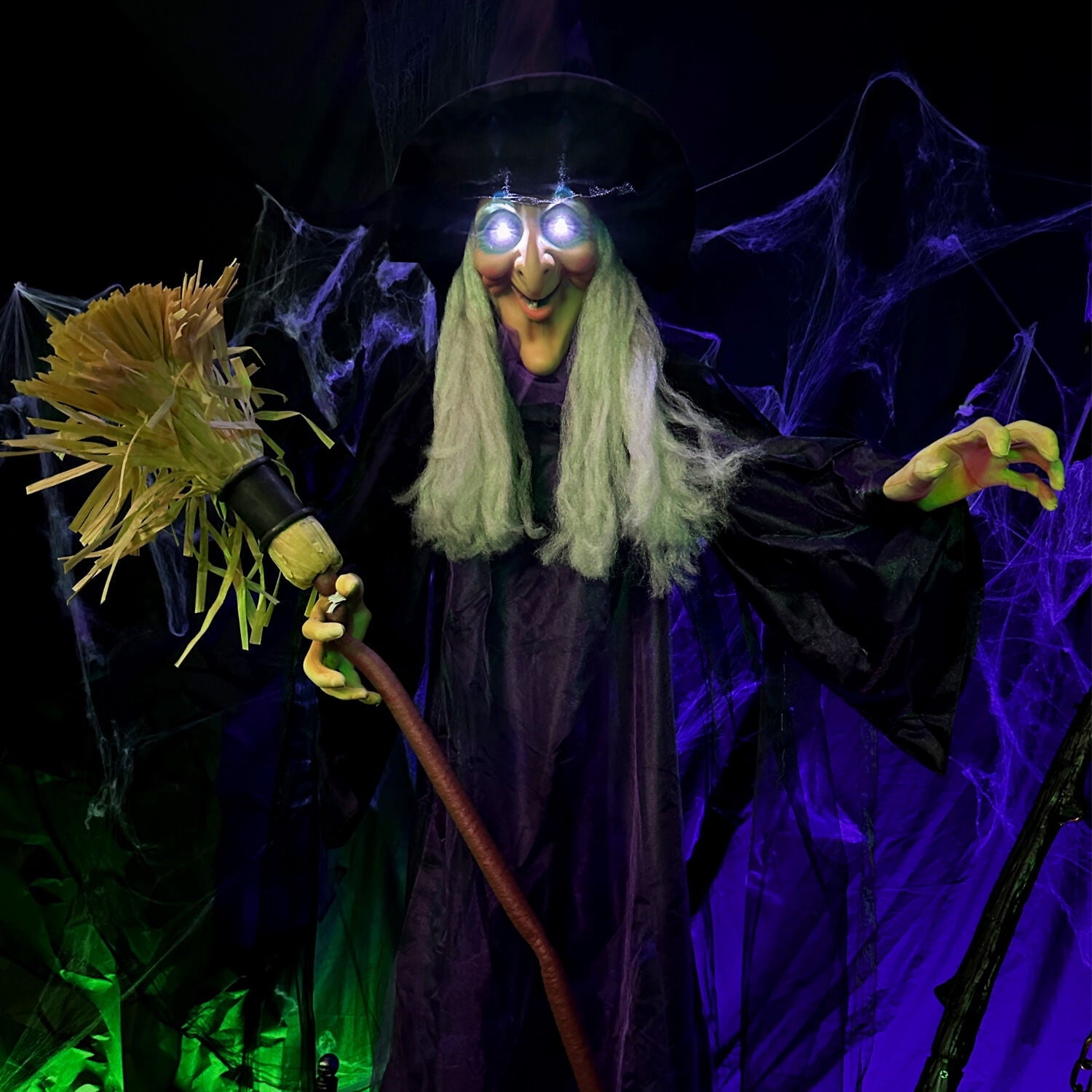 Life-Size Animated Talking Witch w/ Broomstick, 6 ft Halloween Decoration, HHWITCH-5FLSA